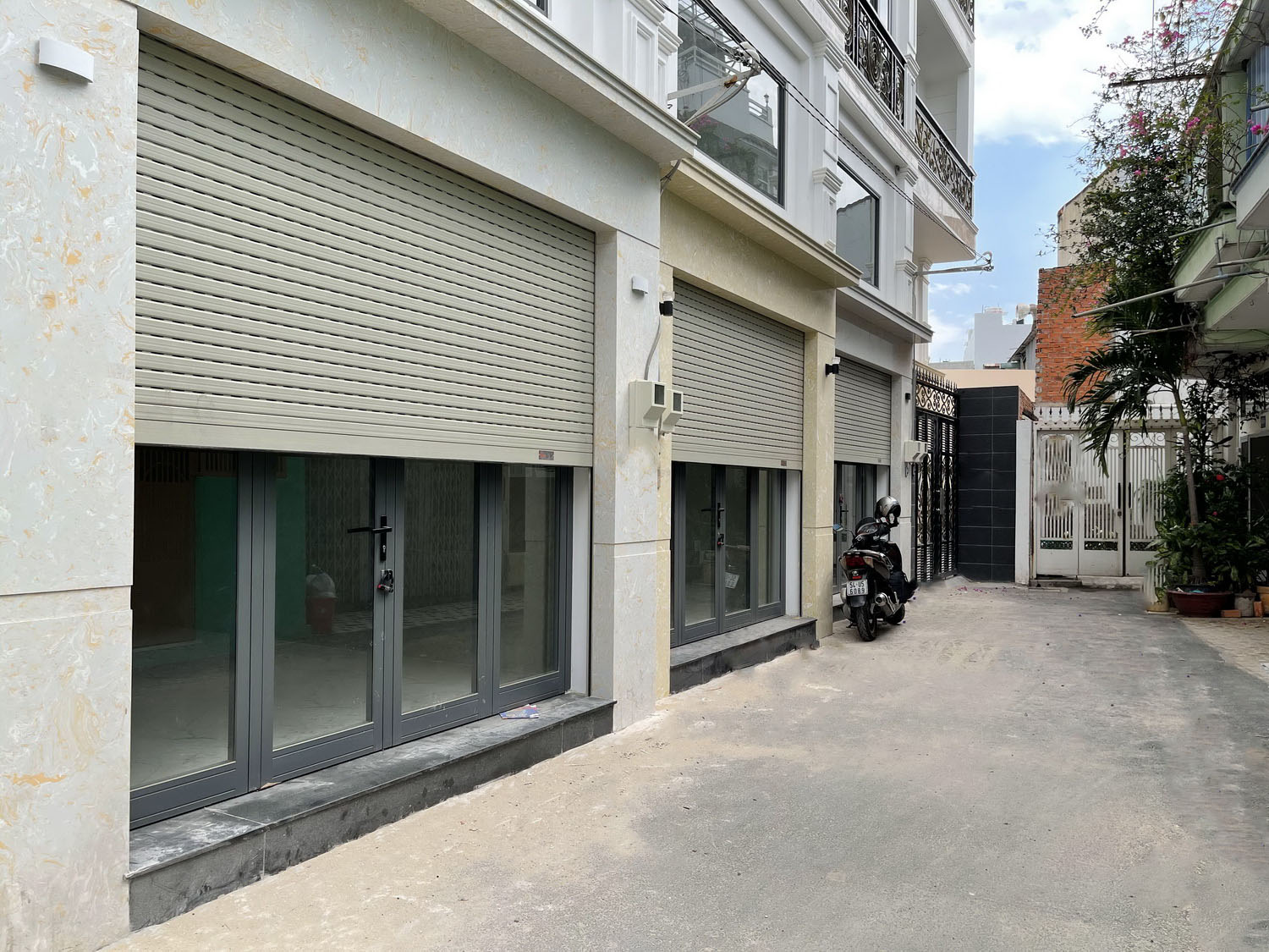 Bán nhà Nguyễn Văn Nghi, Quận Gò Vấp, Tuyệt phẩm 4 lầu thiết kế Cổ Điển tuyệt đẹp, khu dân trí cao